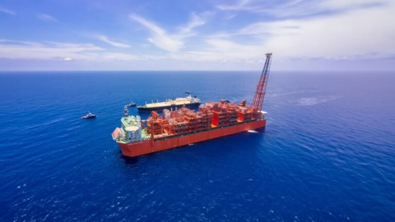 Technip Energies bags preliminary FLNG deal in Africa
